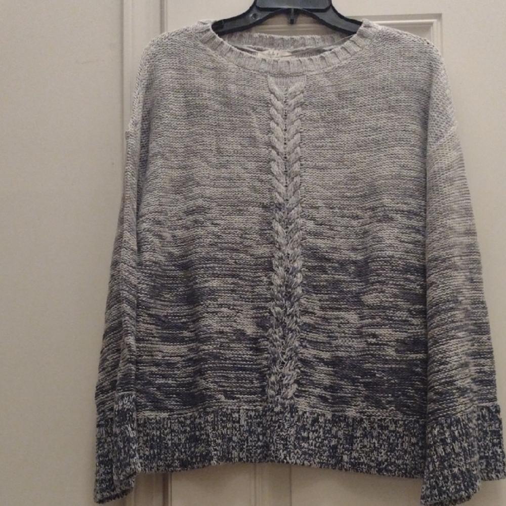 Style & Co Gray Crew Neck Sweater with Gradient Design